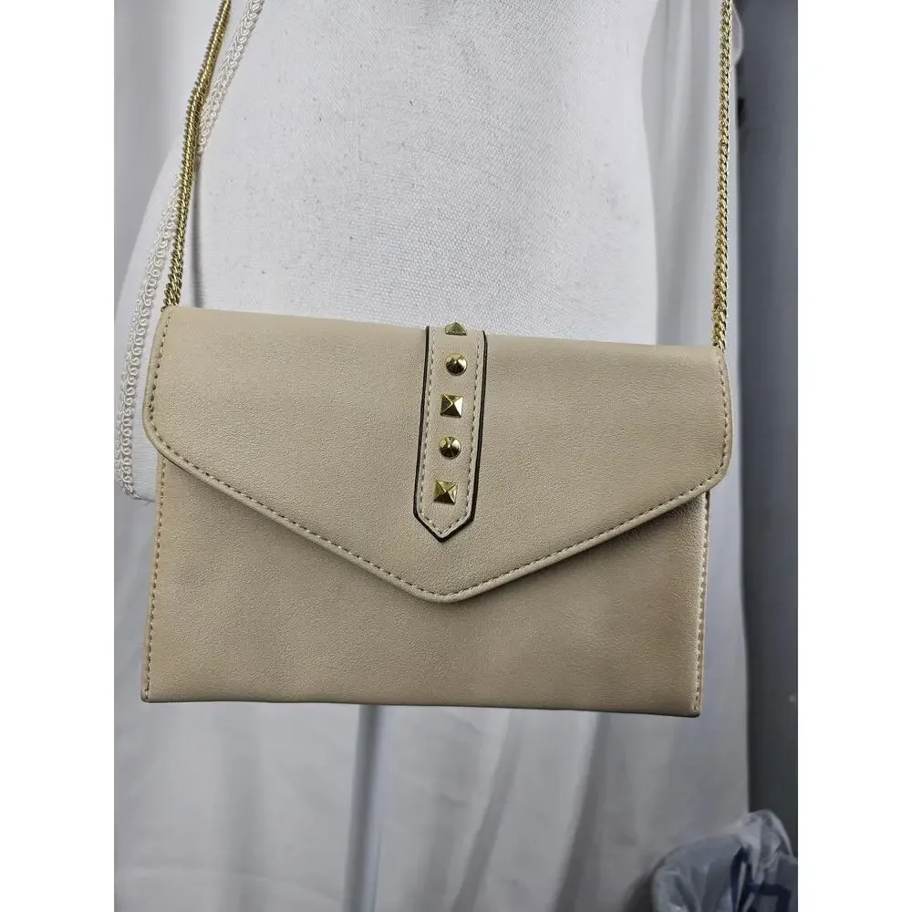 DANIELLE NICOLE SMALL SHOULDER PURSE – CREAM – STUDDED FLAP – GOLD CHAIN STRAP - Picture 3 of 12